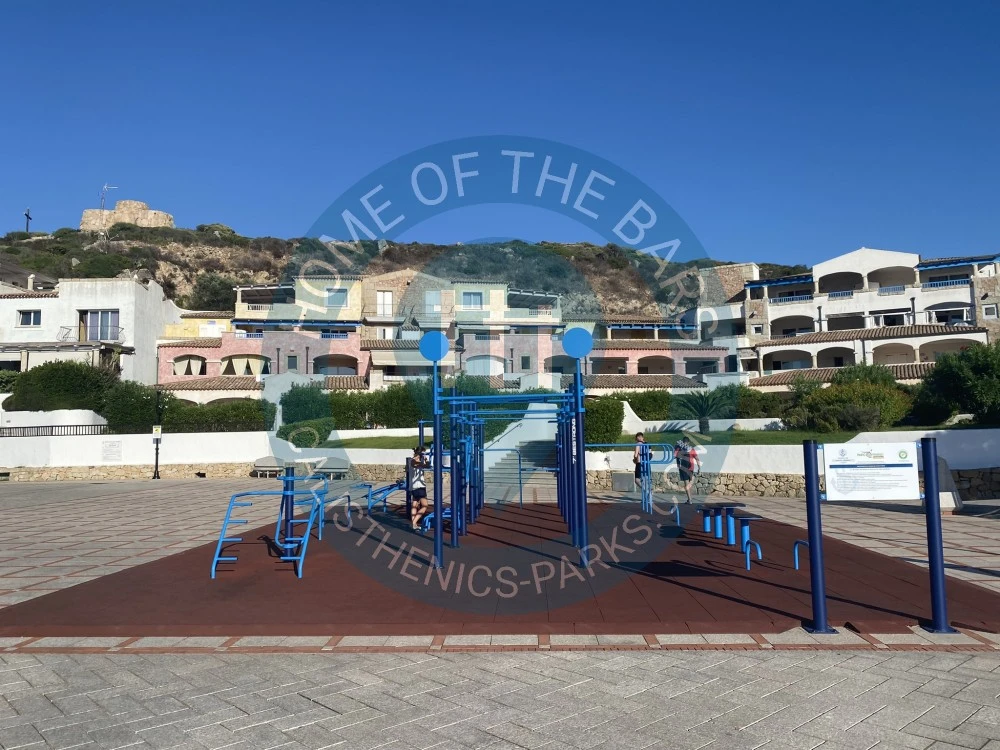 Calisthenics park in Chiesa Nuragica, banchina Vignamarina, Porto Quadro, Lungòni/Santa Teresa Gallura, Nord-Est Sardegna, Sardigna/Sardegna, 07028, Italia