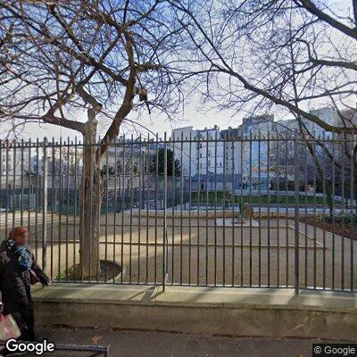 Fitness Trail - Paris - Outdoor Gym Square Léon - France - Spot