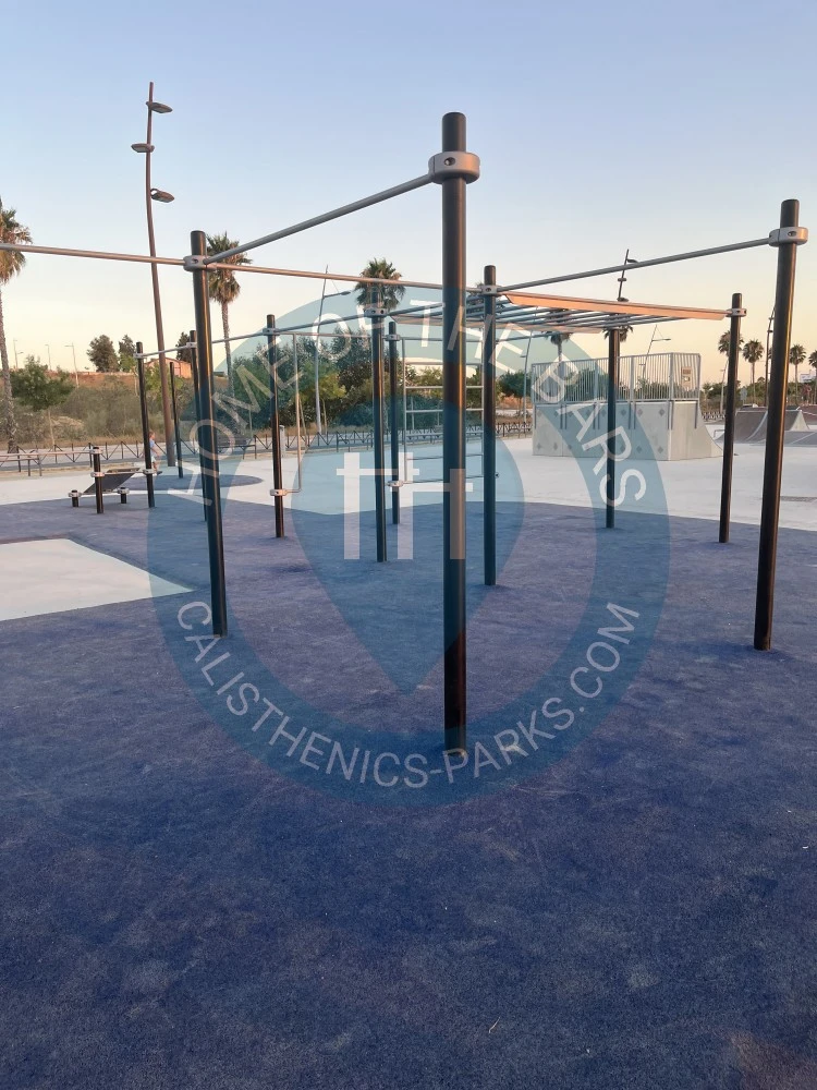 Calisthenics park in 
Address
                                    Polígono Ue-2 Entrenucleos 173, 41704 Dos Hermanas, Seville, Spain
                            
