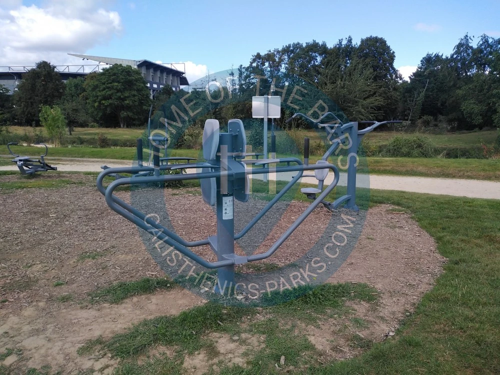 Calisthenics Stations - Rennes - Outdoor Fitness Spot Moulin du Comte - France - Spot