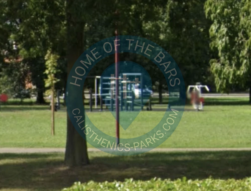 Outdoor Pull Up Bars - San Vito al Tagliamento - Dog Park Comunale - Italy - Spot