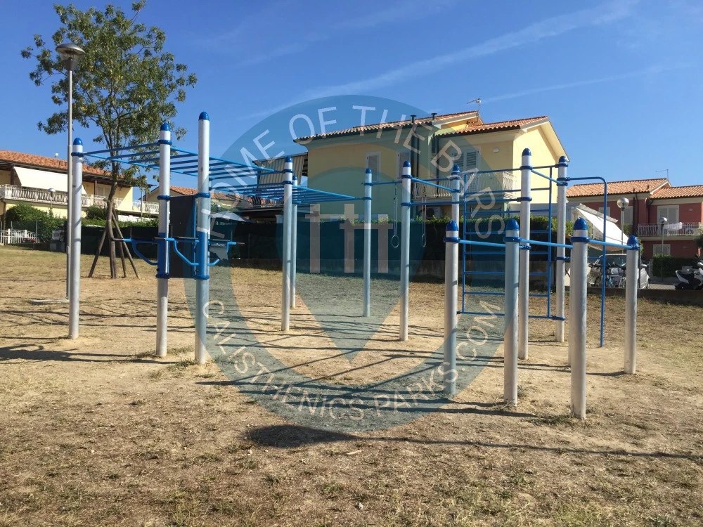 Fitness Facility - Parco calisthenics Numana - countries. - Spot