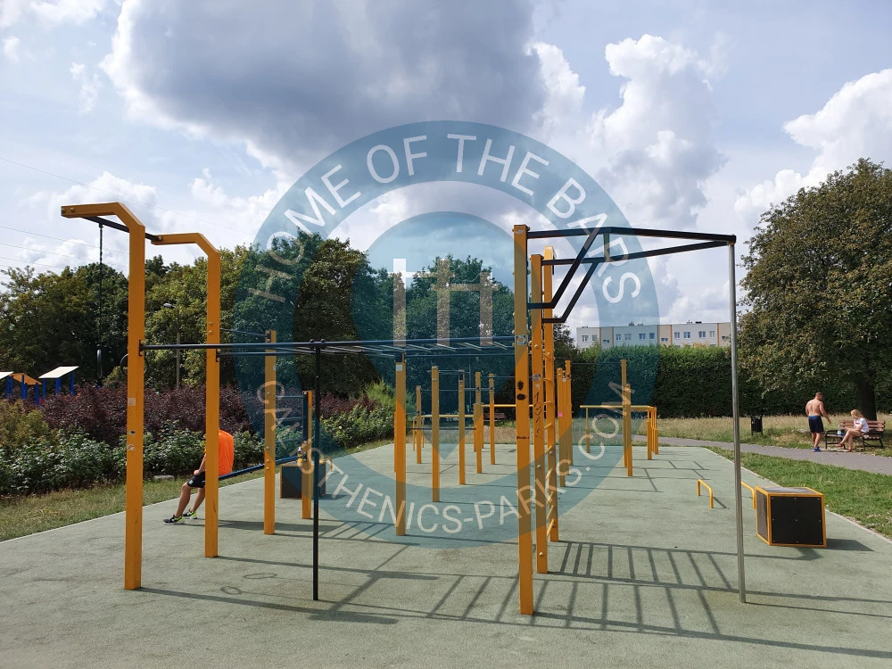 Calisthenics Facility - Street Workout Park Podolski Lodz - Poland - Spot
