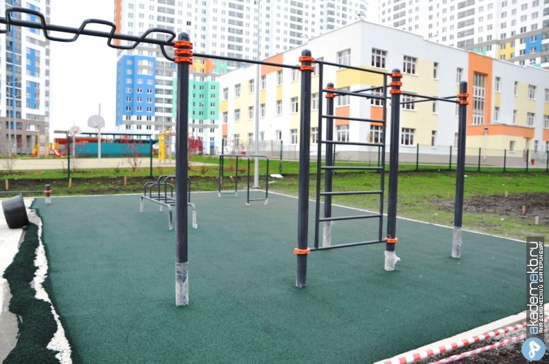Calisthenics park in Детский сад № 119, улица Павла Шаманова, Аксиома, Академический район, Екатеринбург, городской округ Екатеринбург, Свердловская область, Уральский федеральный округ, 620105, Россия