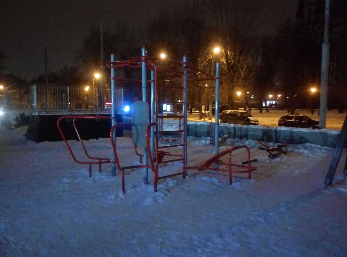 Outdoor Gym - Lviv - Lviv - Street Workout Park - Час На Каву/ Coffee Time - Ukraine - Spot