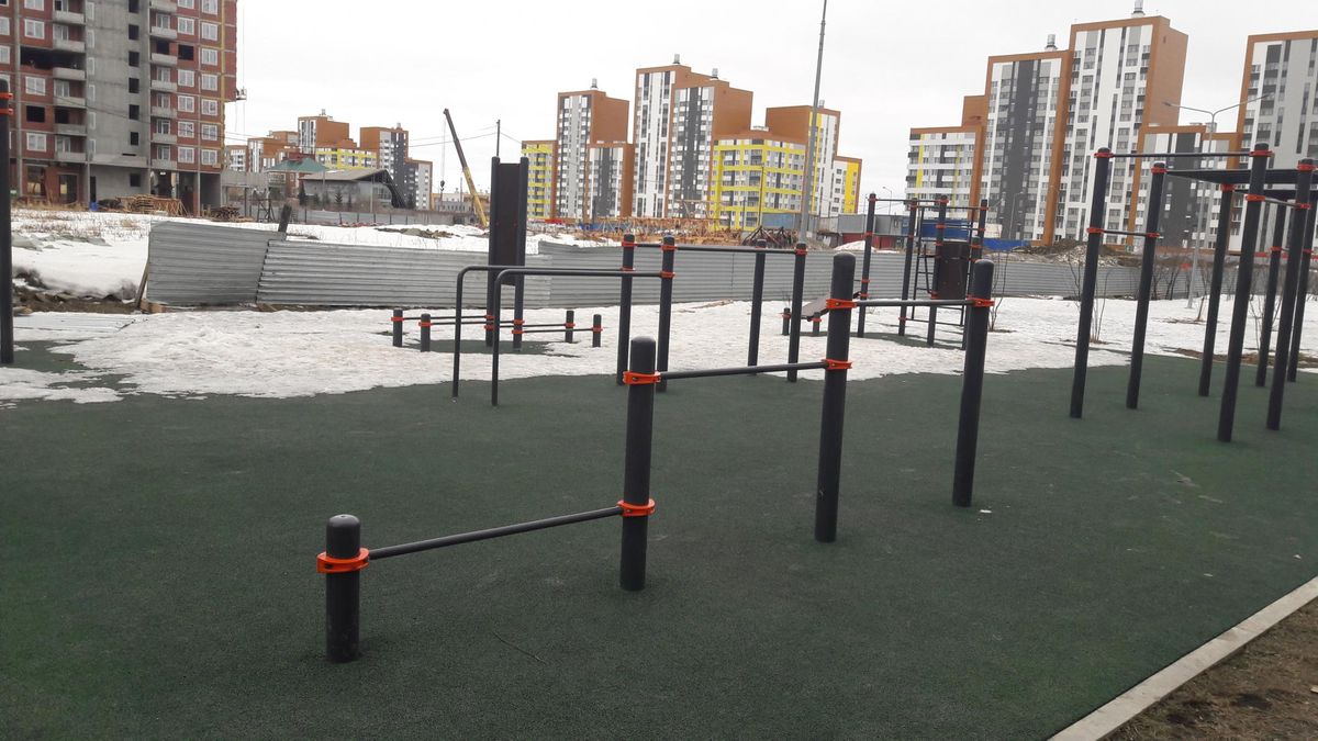Calisthenics park in Детский сад № 119, улица Павла Шаманова, Аксиома, Академический район, Екатеринбург, городской округ Екатеринбург, Свердловская область, Уральский федеральный округ, 620105, Россия