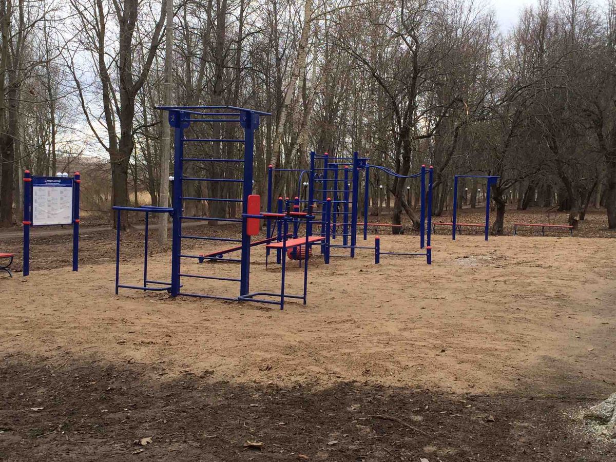 Outdoor Gym - Veliky Novgorod - Veliky Novgorod - Aire de Fitness - Antoniev Monastery - Russia - Spot