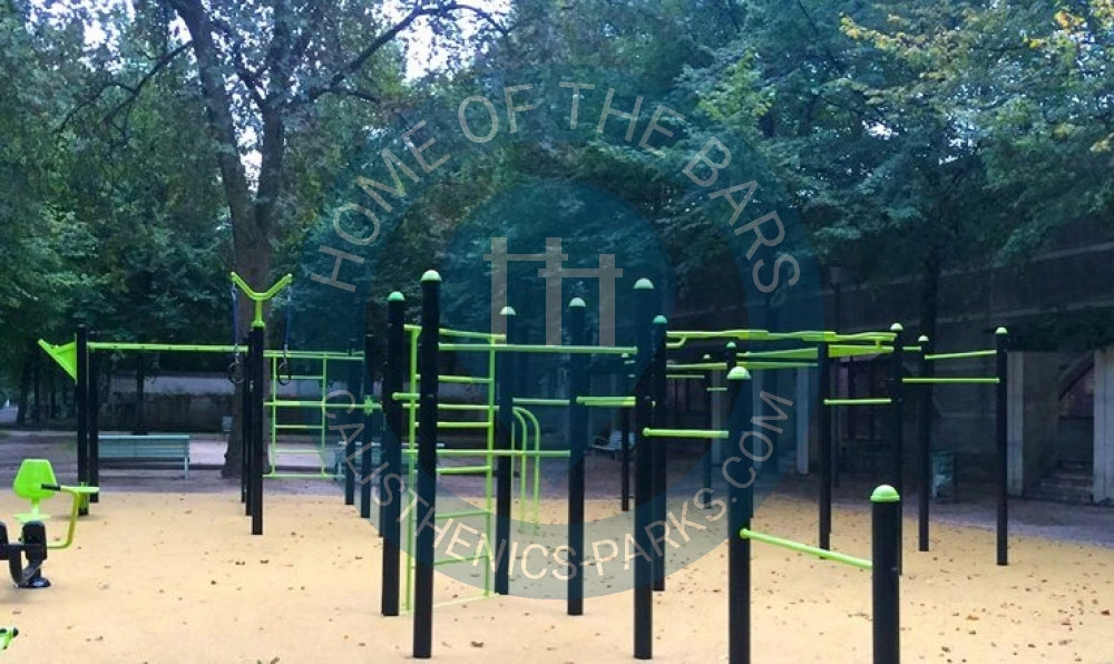 Calisthenics park in Paris Bercy Seine, 210, Quai de Bercy, Quartier de Bercy, Paris 12e Arrondissement, Paris, Île-de-France, France métropolitaine, 75012, France