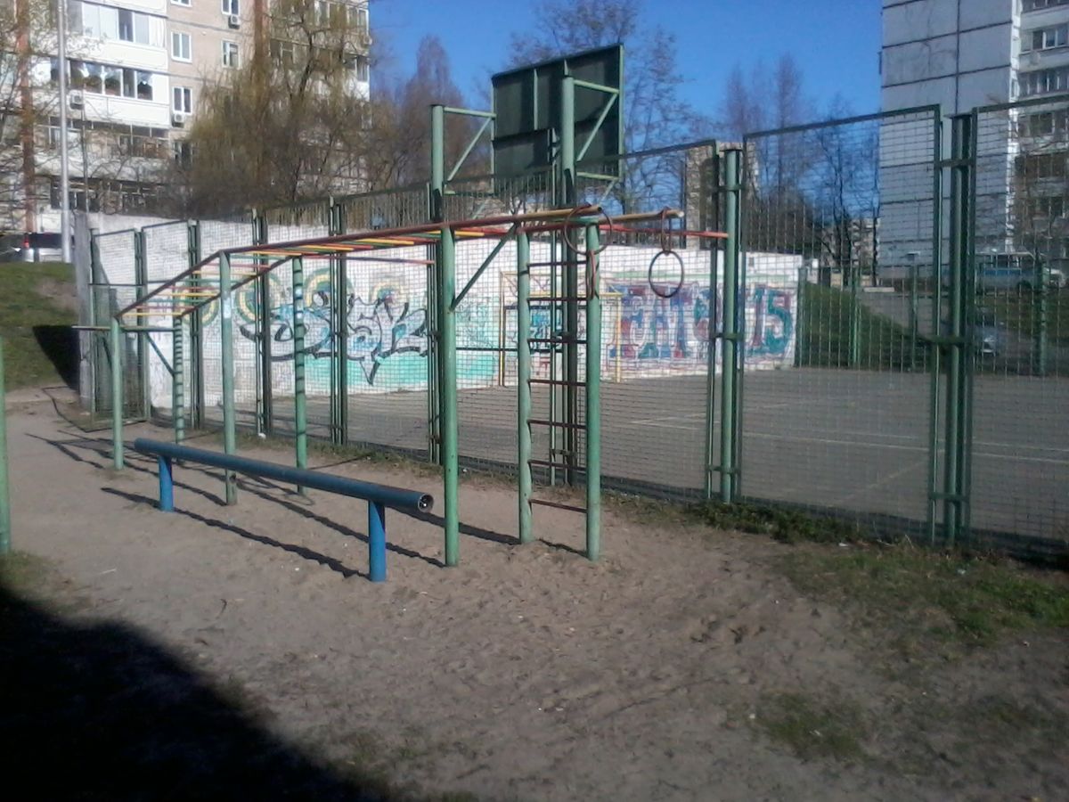 Outdoor Gym - Kyiv - Kyiv - Street Workout Park - Укрпошта 04108 - Ukraine - Spot