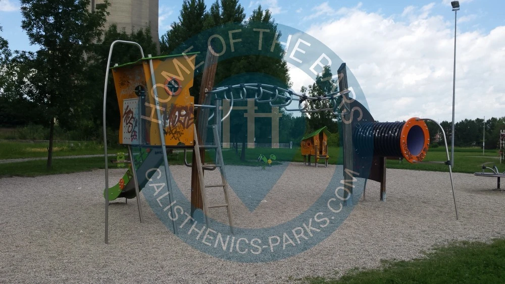 Modena - Monkeybar - Parco della Resistenza - Italy - Spot