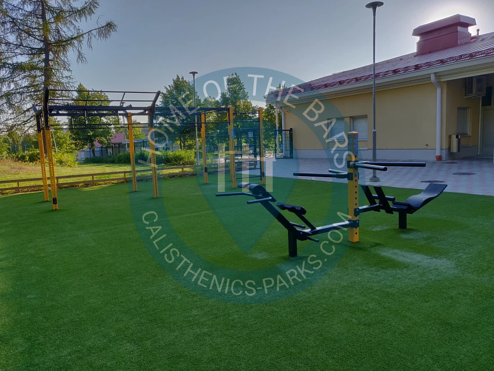 Calisthenics park in Kivimaan uimahalli, Lahdenkatu, Paavola, Lahti, Lahden seutukunta, Päijät-Häme, Etelä-Suomen aluehallintovirasto, Manner-Suomi, 15140, Suomi / Finland