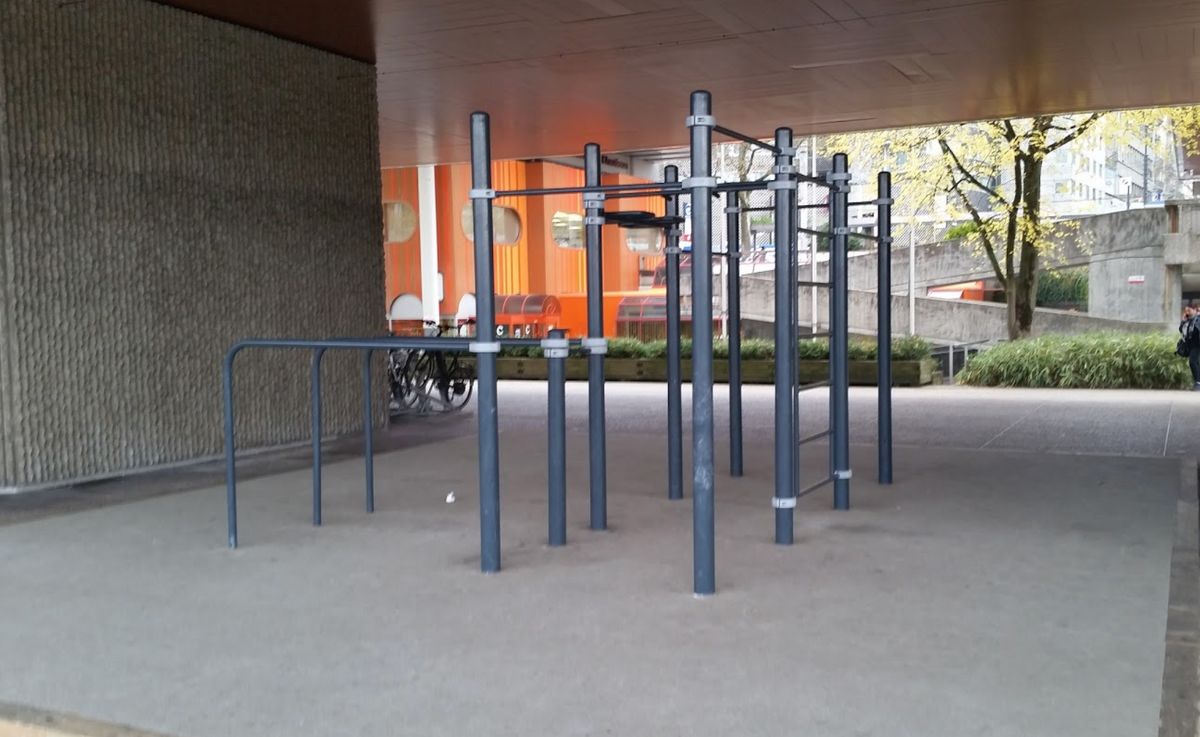 Lausanne - Street Workout Park - Kenguru.Pro - Chauderon - Switzerland - Spot