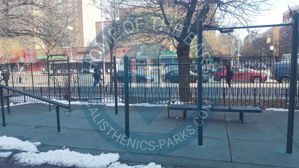 New York City - Fitness Park - Fred Samuel Playground - United States - Spot