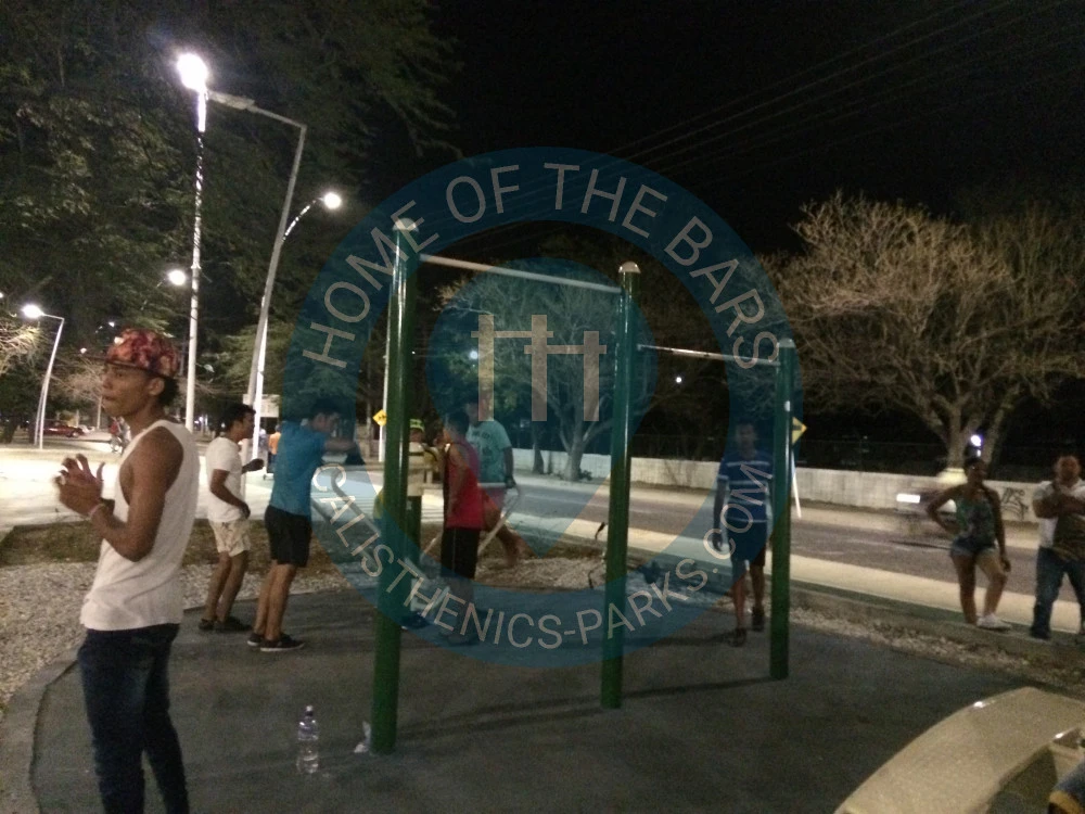 Santa Marta - Calisthenics Equipment - Calle 29 - Colombia - Spot