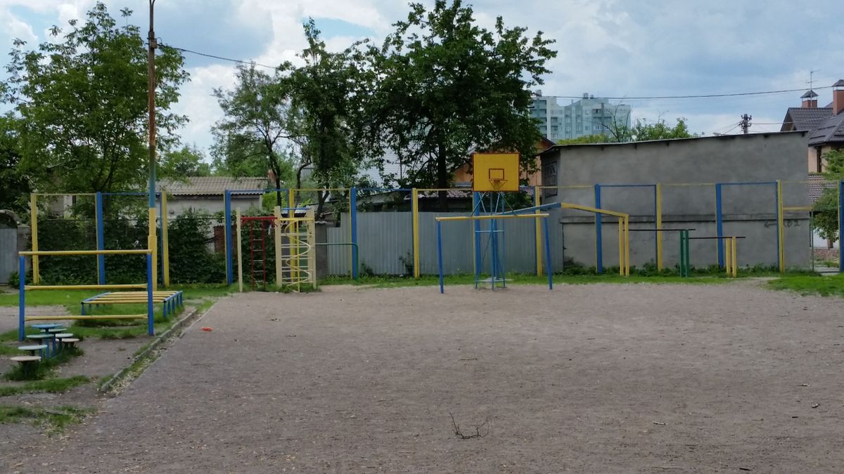 Outdoor Gym - Kyiv - Kyiv - Calisthenics Gym - Школа №12 - Ukraine - Spot