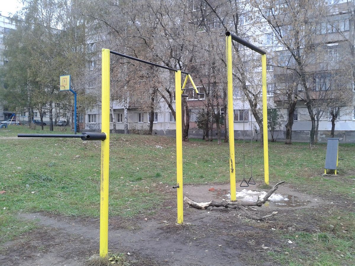 Outdoor Gym - Izhevsk - Izhevsk - Aire de Fitness - Красное & Белое - Russia - Spot