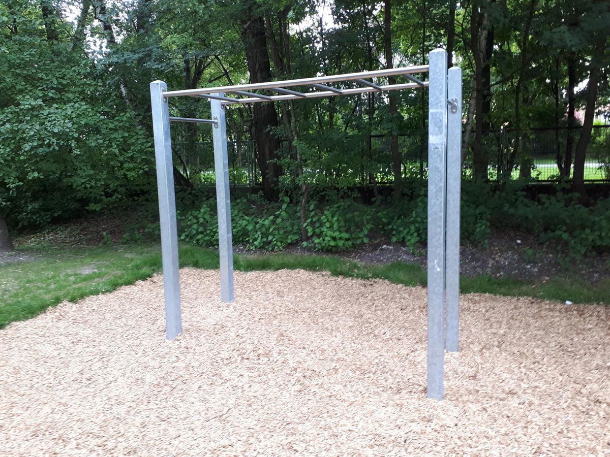 Outdoor Gym - Dachau - Dachau - Street Workout Park - Ludwig-Ernst-Straße - Germany - Spot