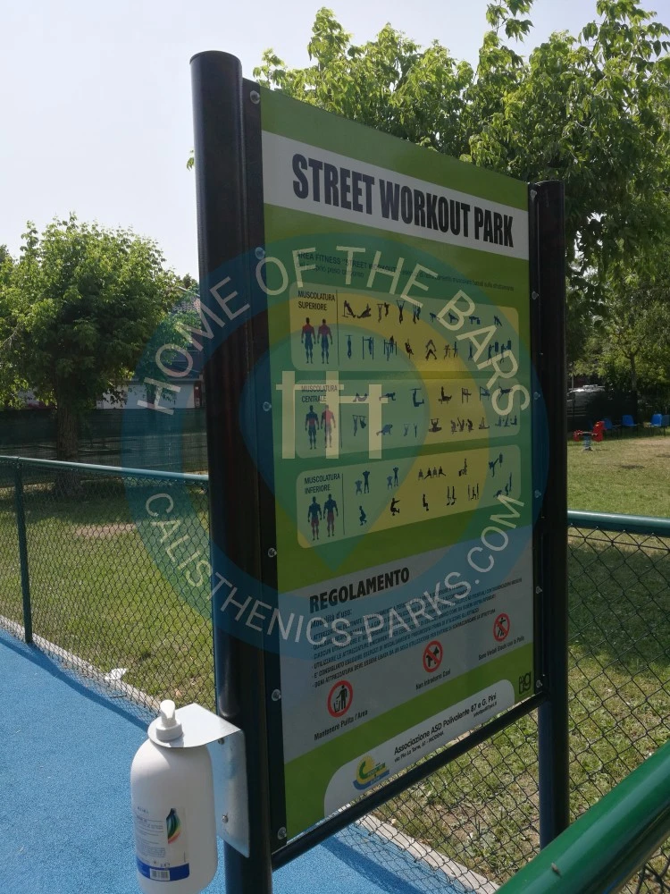 Calisthenics park in Polivalente 87 e Gino Pini, Viale Pio La Torre, Rotonda, Buon Pastore-Sant'Agnese-San Damaso, Vaciglio, Modena, Emilia-Romagna, 41126, Italia