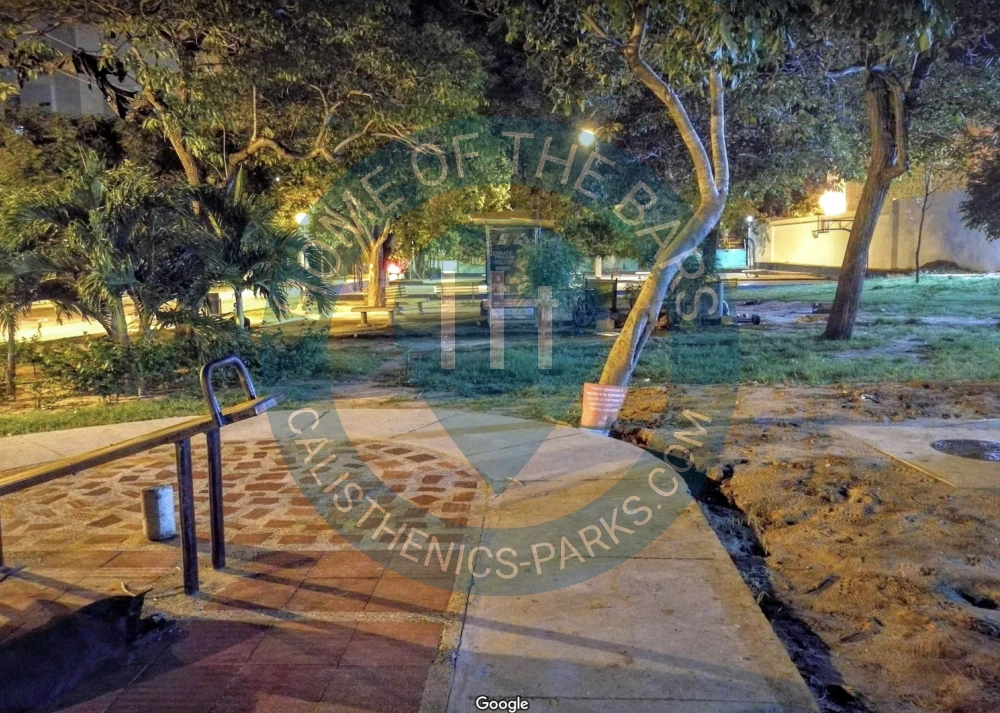 Calisthenics Facility - Barranquilla - Outdoor Gym Electrificadora Park - Colombia - Spot