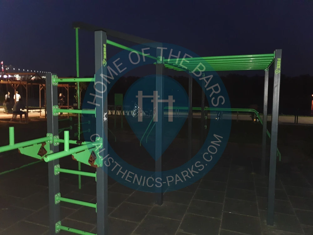 Fitness Park - Warsaw - Street Workout Park nad Wisla - Poland - Spot