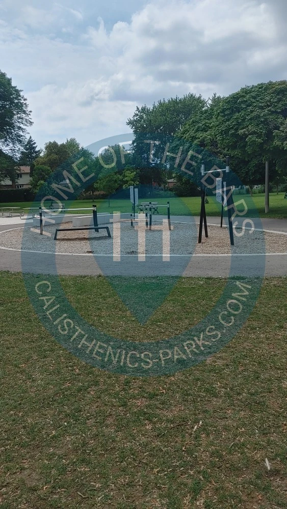 Outdoor Gym - Scarborough - Confederation Park Outdoor Gym - Canada - Spot