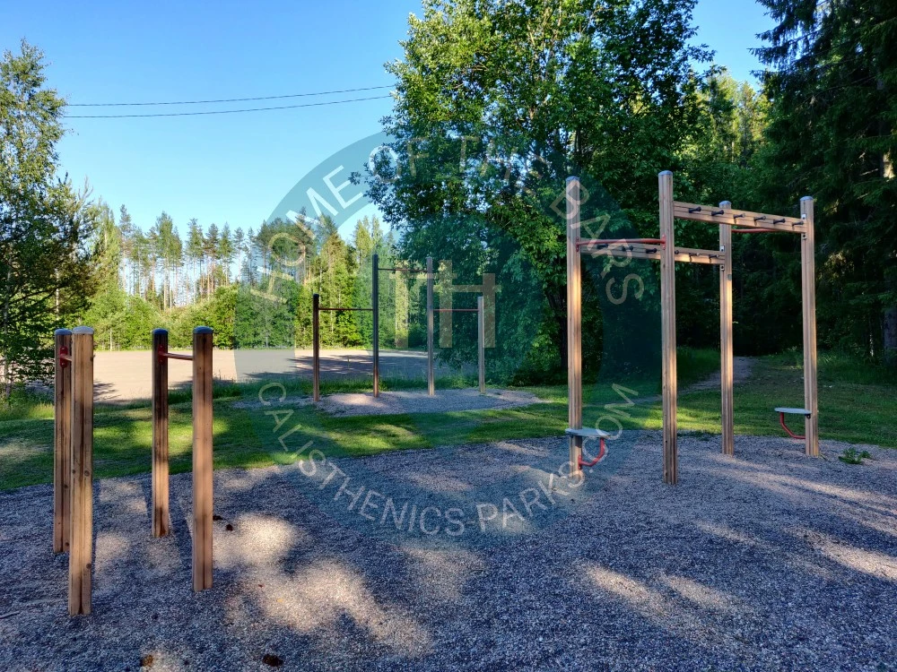 Exercise Stations - Lahti - School of Männistö calisthenics park - Finland - Spot