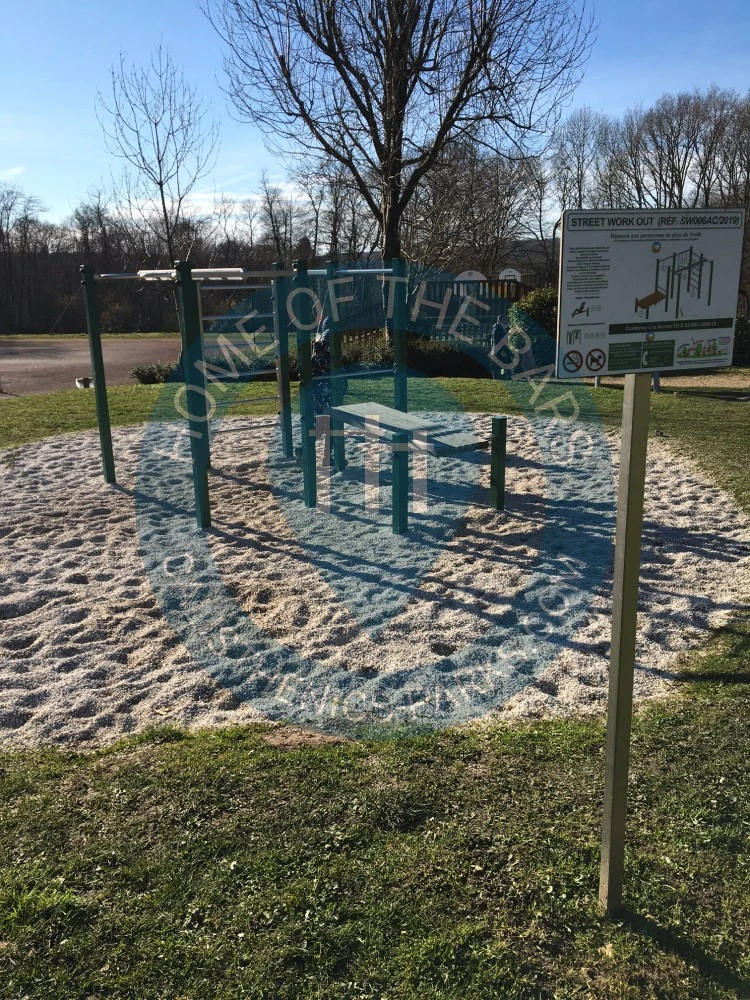 Calisthenics park in Complexe Sportif Saint-Marc, Allée Marcel Cotard, Orgeval, Saint-Germain-en-Laye, Yvelines, Île-de-France, France métropolitaine, 78630, France