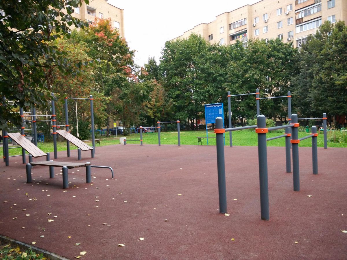 Calisthenics park in 35, улица Карбышева, Изумрудные холмы, Чернево, Красногорск, городской округ Красногорск, Московская область, Центральный федеральный округ, 143408, Россия