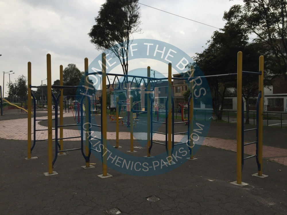 Bogotá  - Outdoor Workout Station - Parque Ciudad Jardín - Colombia - Spot