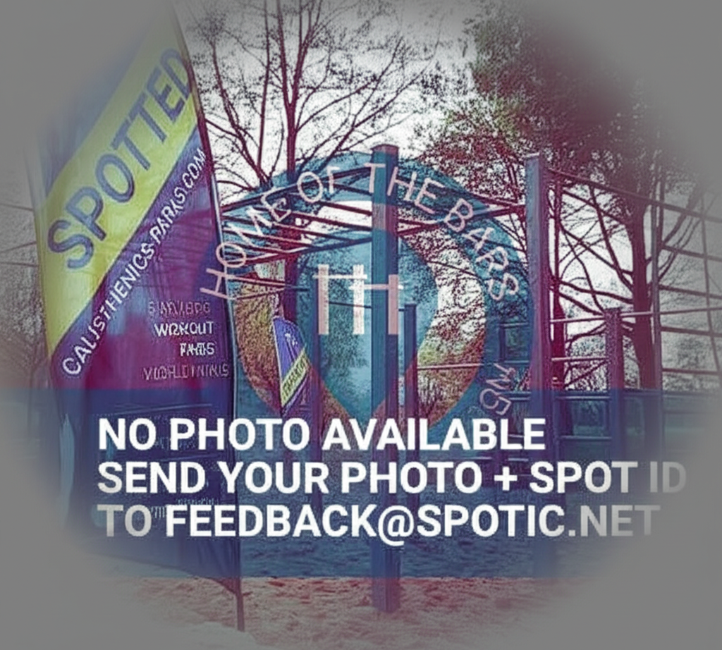 Calisthenics park in Médiathèque, Accès Médiathèque, Cabalou, Kourou, Arrondissement de Cayenne, Guyane, 97310, France