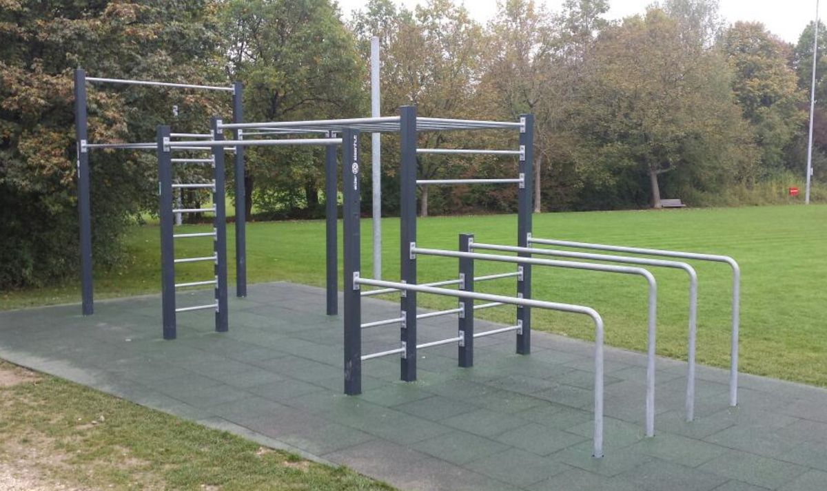 Zurich -  Street Workout Park - Allmendsee - Switzerland - Spot