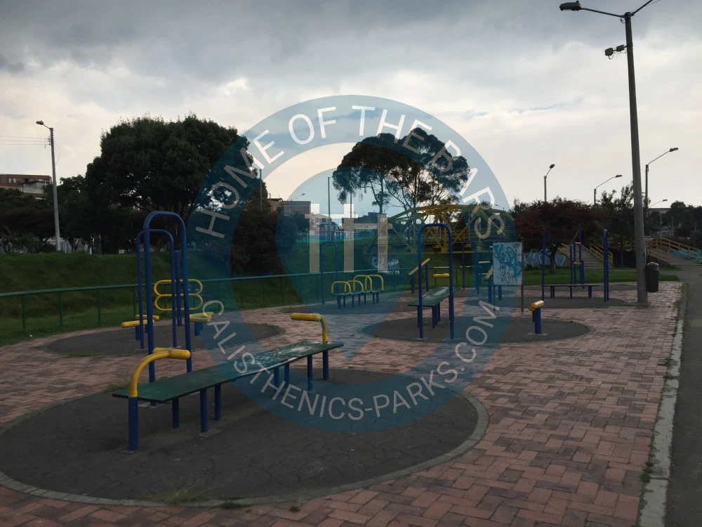 Bogotá -  Outdoor Exercise Park - Parque Ciudad Berna - Colombia - Spot
