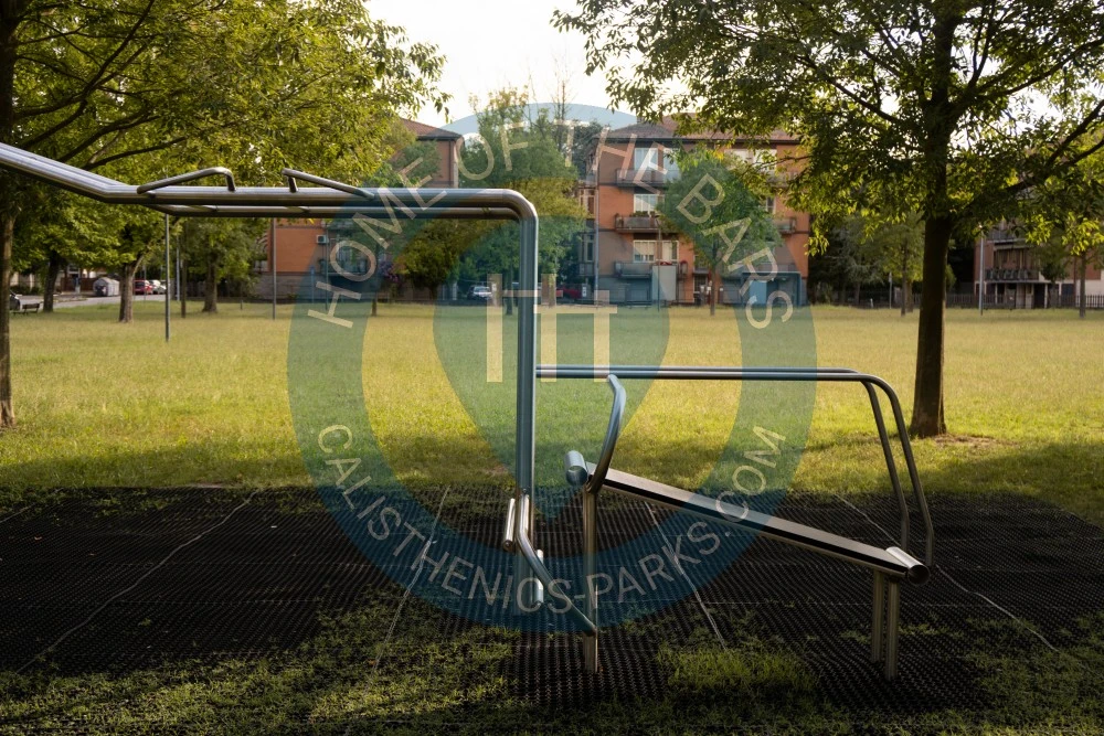Calisthenics park in 
Address
                                    Viale Diciassette Novembre 74, 44122 Ferrara Ferrara, Italy
                            