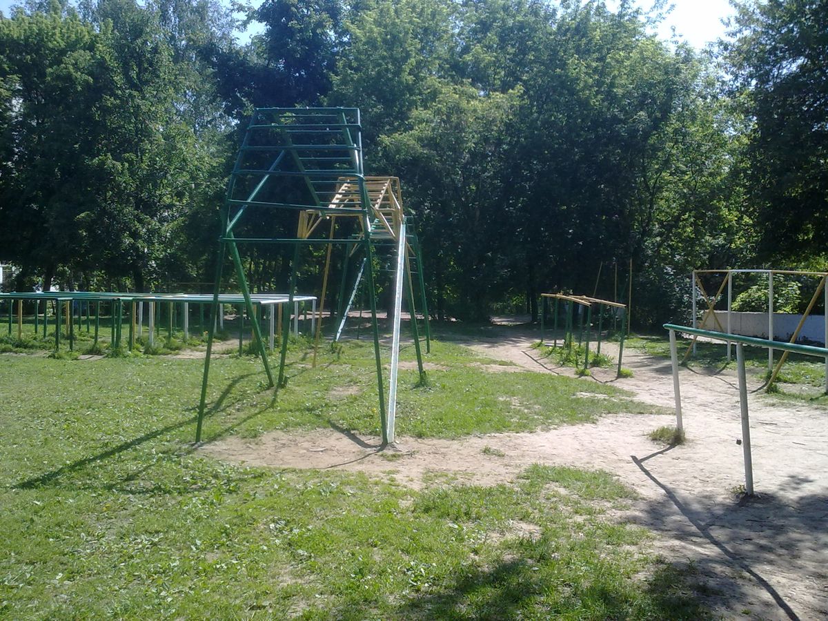 Outdoor Gym - Moscow - Moscow - Aire de Fitness - Ул Перекопская - Russia - Spot