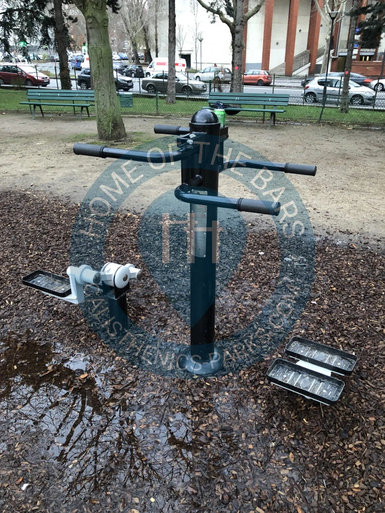 Paris - Calisthenics Stations - Fitpark Coubertin - roger coquoin - France - Spot