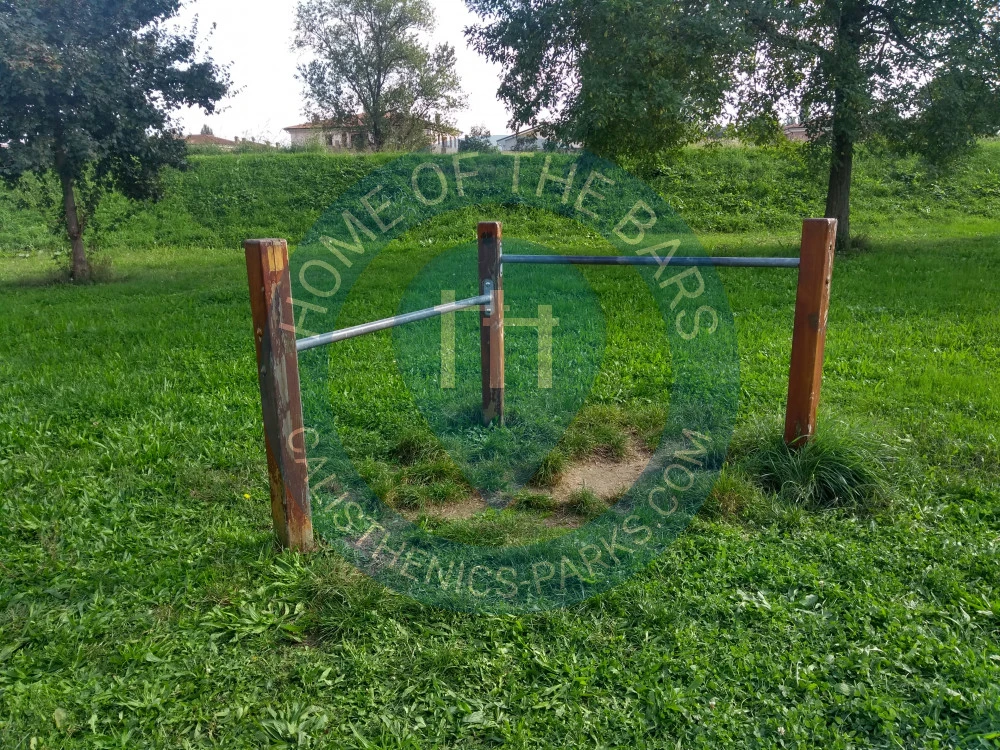 Calisthenics park in Laghi Elena, Via Giuseppe Verdi, Bomporto, Unione dei comuni del Sorbara, Modena, Emilia-Romagna, 41030, Italia