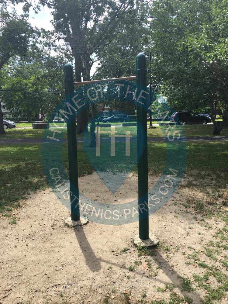 Calisthenics Facility - Jamaica Plain - Pull Up Bar Jamaica Pond - United States - Spot
