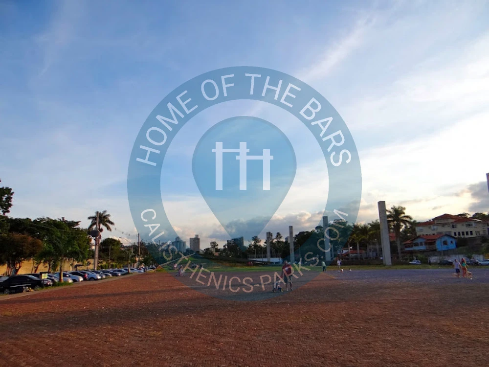 Calisthenics park in Rua Versília, Bandeirantes, Itamarati, Pampulha, Belo Horizonte, Região Geográfica Imediata de Belo Horizonte, Região Metropolitana de Belo Horizonte, Região Geográfica Intermediária de Belo Horizonte, Minas Gerais, Região Sudeste, 31310-020, Brasil