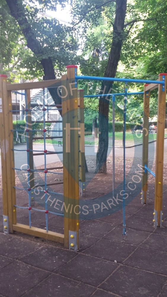 Bologna - Calisthenics Station - Giardino Decorato al Valore Civile - Italy - Spot