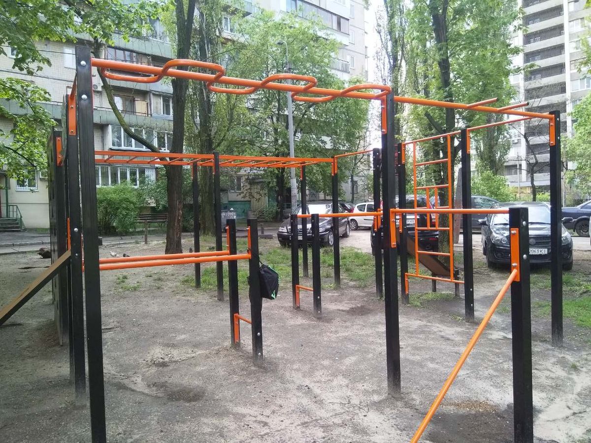 Outdoor Gym - Kyiv - Kyiv - Fitness Park - Cream Caffee - Ukraine - Spot