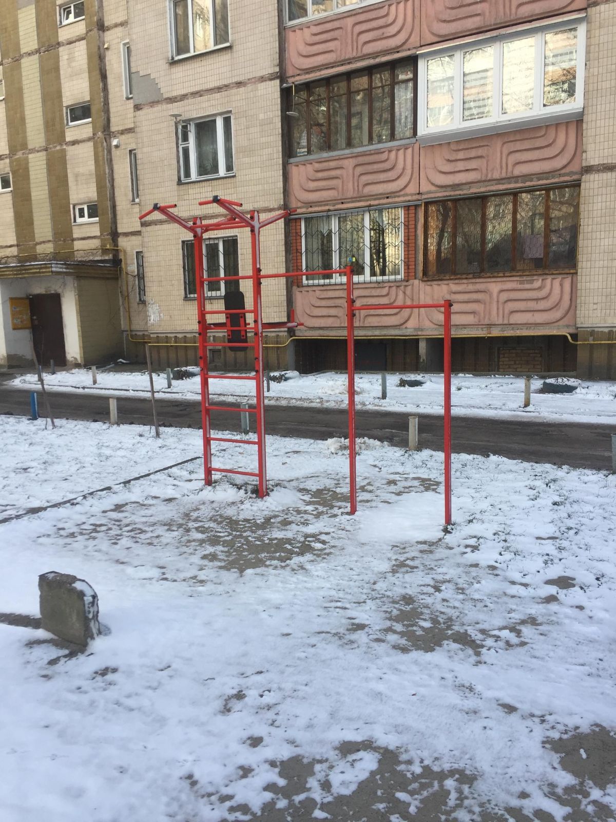 Outdoor Gym - Kyiv - Kyiv - Aire de Fitness - БЦ Стрийский - Ukraine - Spot