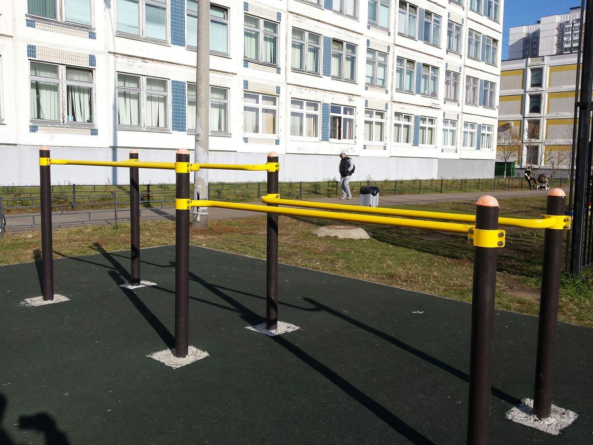 Workout Station - Moscow - Exercise Park Москва - Russia - Spot