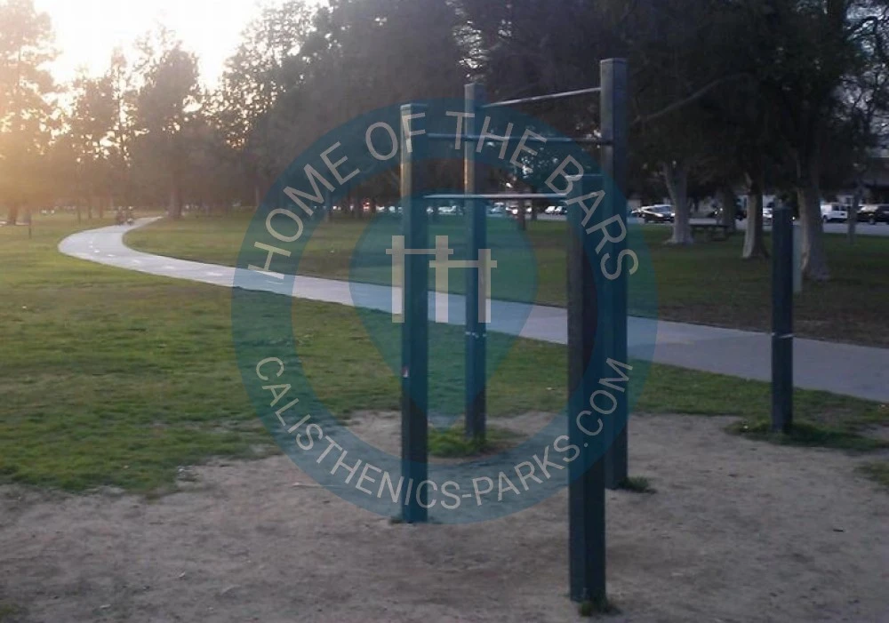Long Beach - Street Workout Park - Heartwell Park - United States - Spot