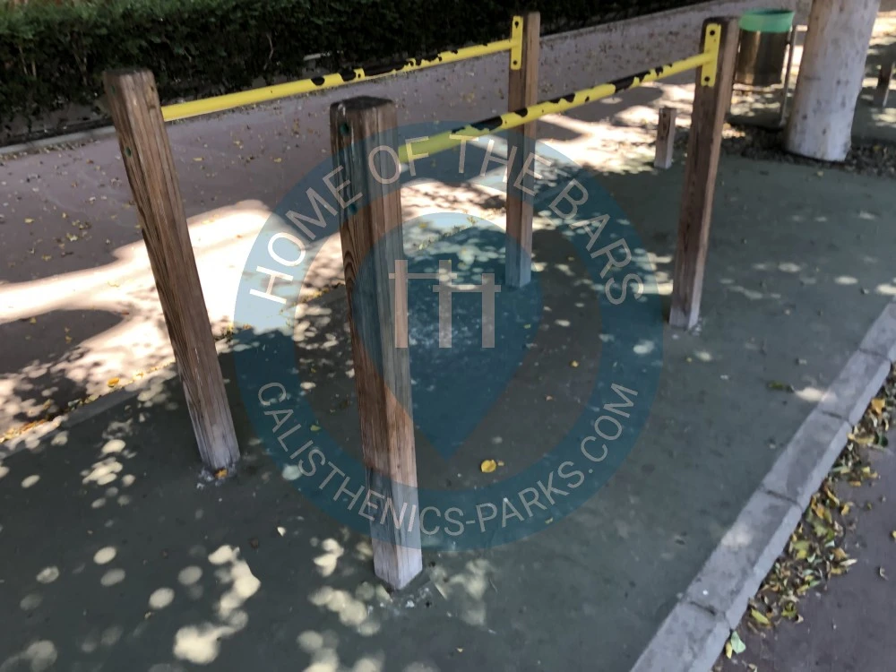 Calisthenics park in Centro Comercial Bellavista, Calle Partera Leonorita, San Fernando, San Bartolomé de Tirajana, Las Palmas, Canarias, 35290, España