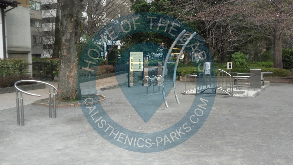 Tokyo - Outdoor Gym - Hamachō Park - Japan - Spot