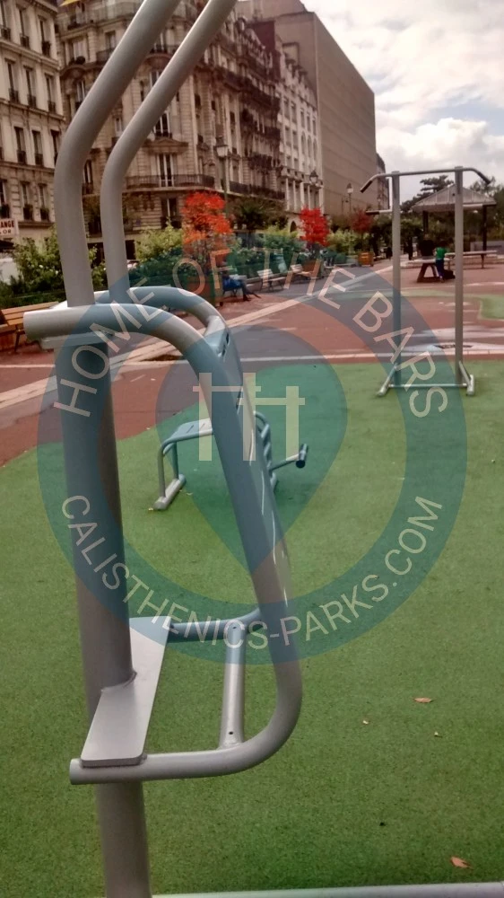 Paris - Outdoor Gym - Porte Maillot - France - Spot
