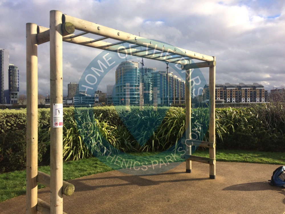 London - Outdoor Gym - Imperial Park - United Kingdom - Spot