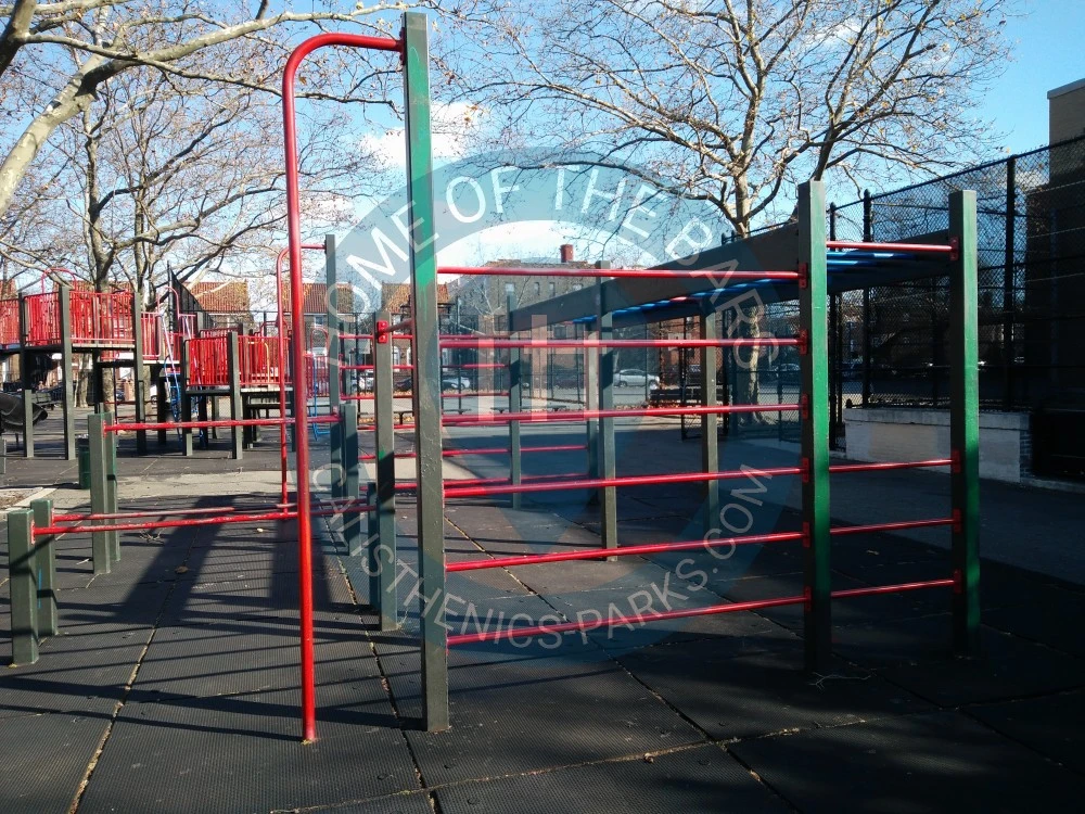 New York City - Fitness Facility - Francis Lewis Playground - United States - Spot