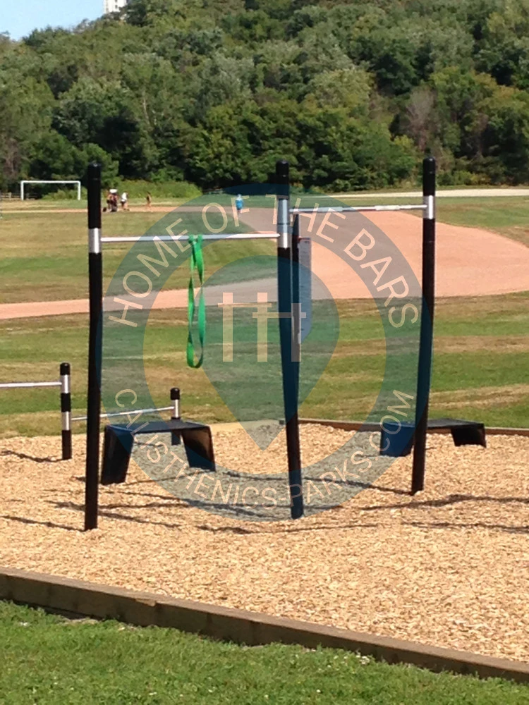 Toronto  - Outdoor Fitness Station - Riverdale Park East - Canada - Spot
