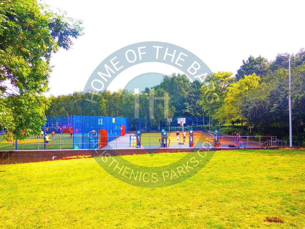 London - Outdoor Exercise Gym - Elthorne Park - United Kingdom - Spot
